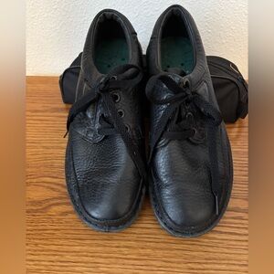 Black Leather Men's Shoes. Clark’s, size 8W